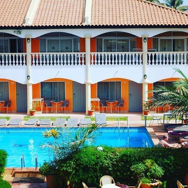 Cape Point Hotel Bakau Exterior foto