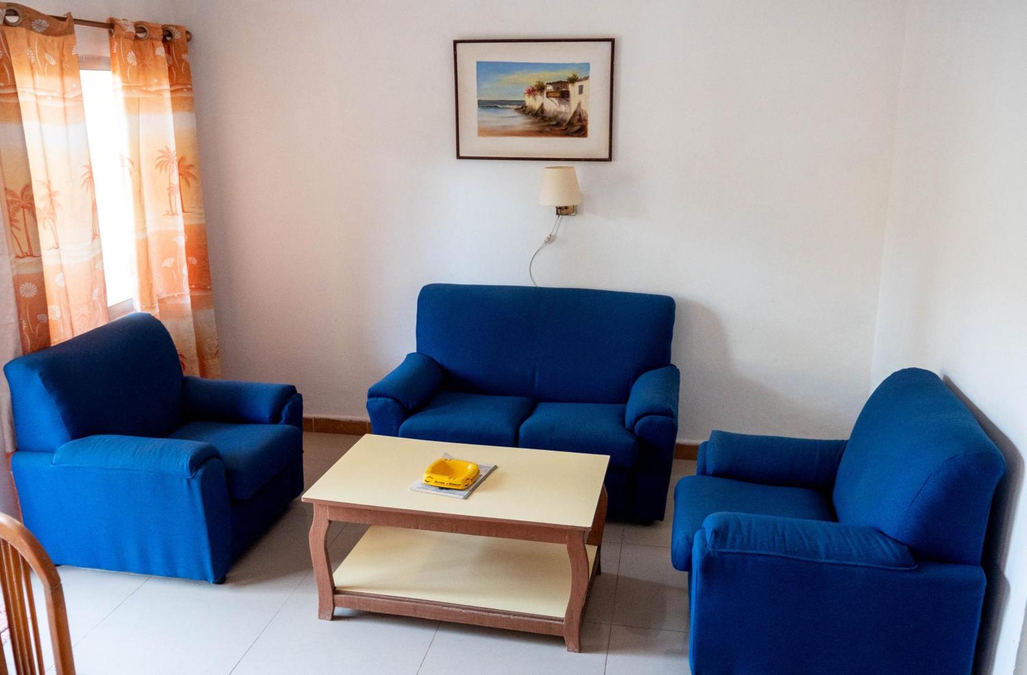 Cape Point Hotel Bakau Exterior foto
