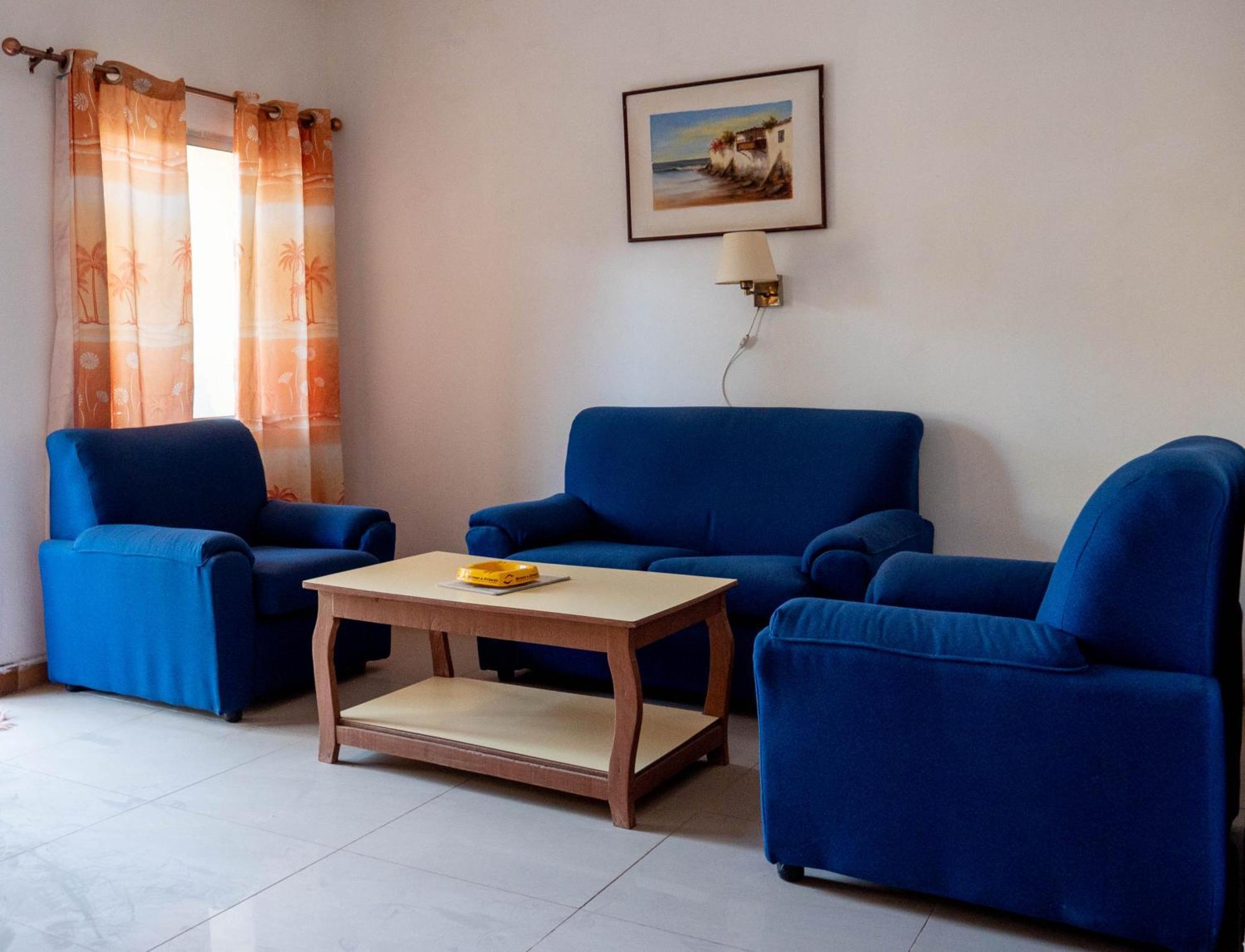 Cape Point Hotel Bakau Exterior foto